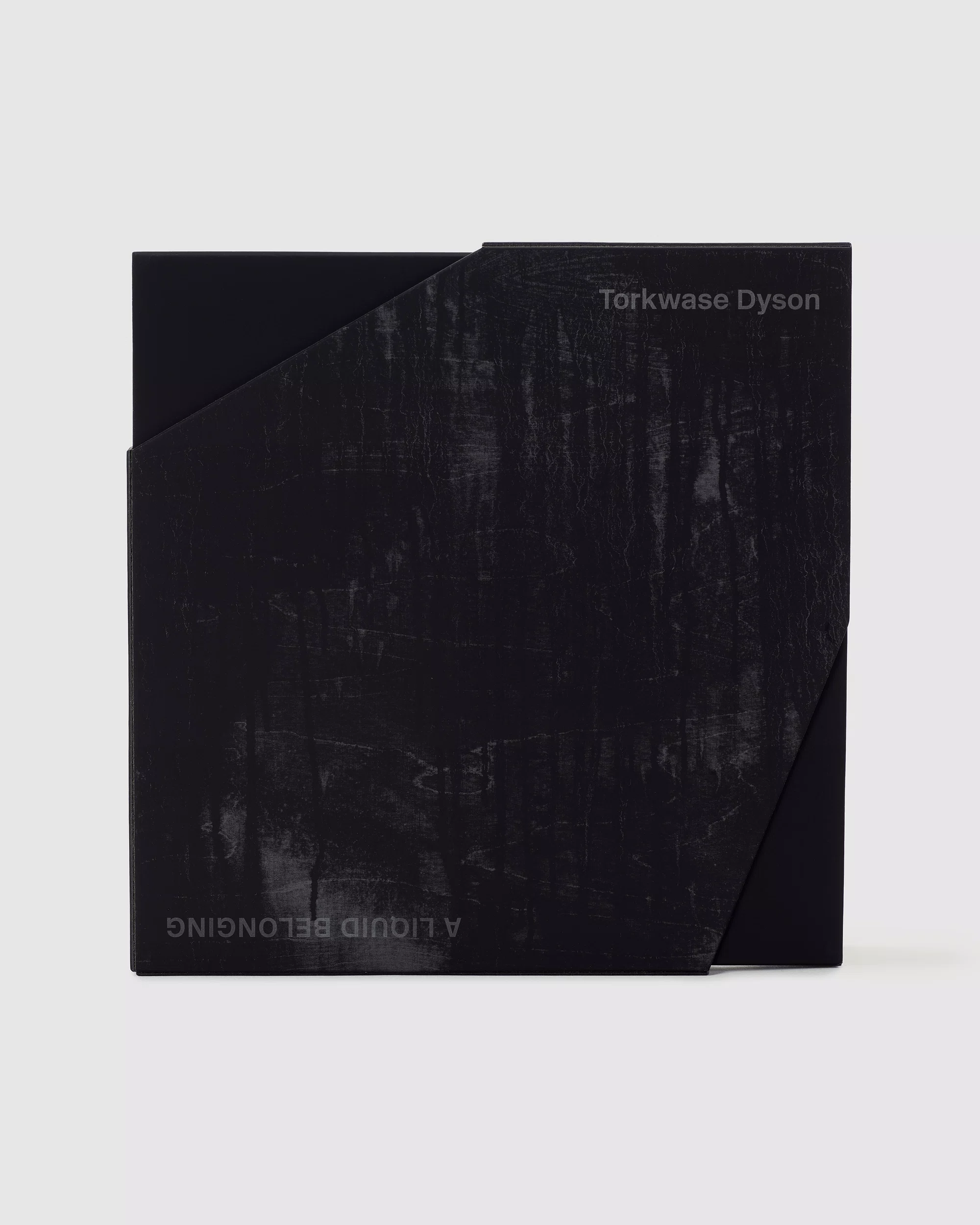 Catalogues_2023_DYSON_A Liquid Belonging_v05_4x5